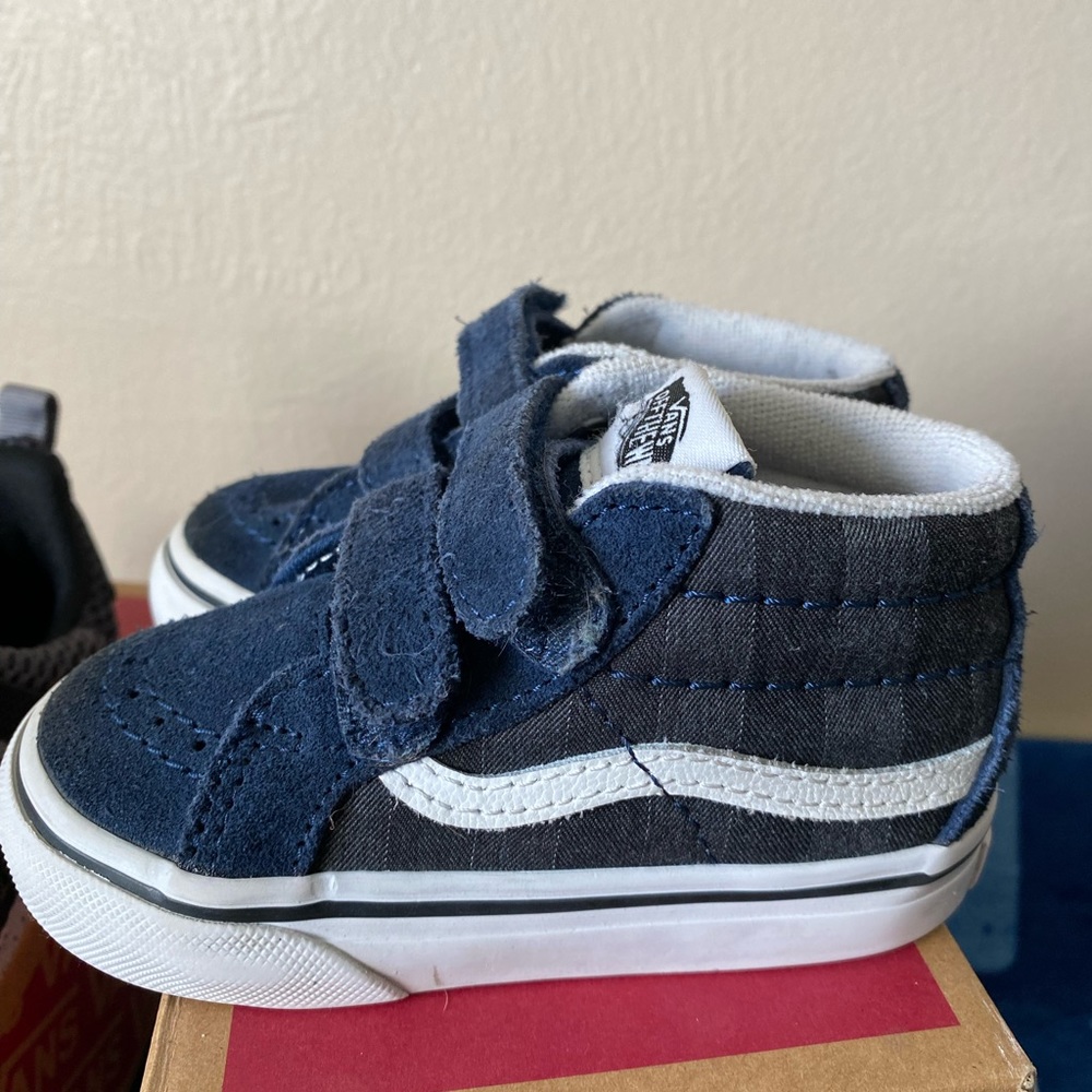 Vans Hi-tops toddler 5.5C